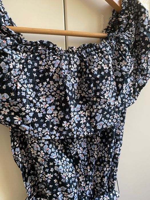 H&M ciemnoniebieski kombinezon w kwiaty 38