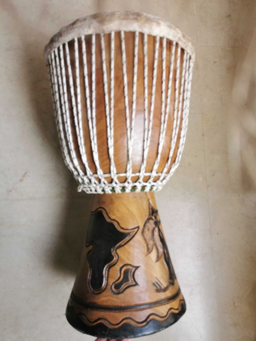 DJEMBE AFRICANO NOVO