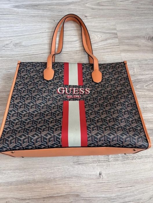 Shopperka Guess piekna jak nowa