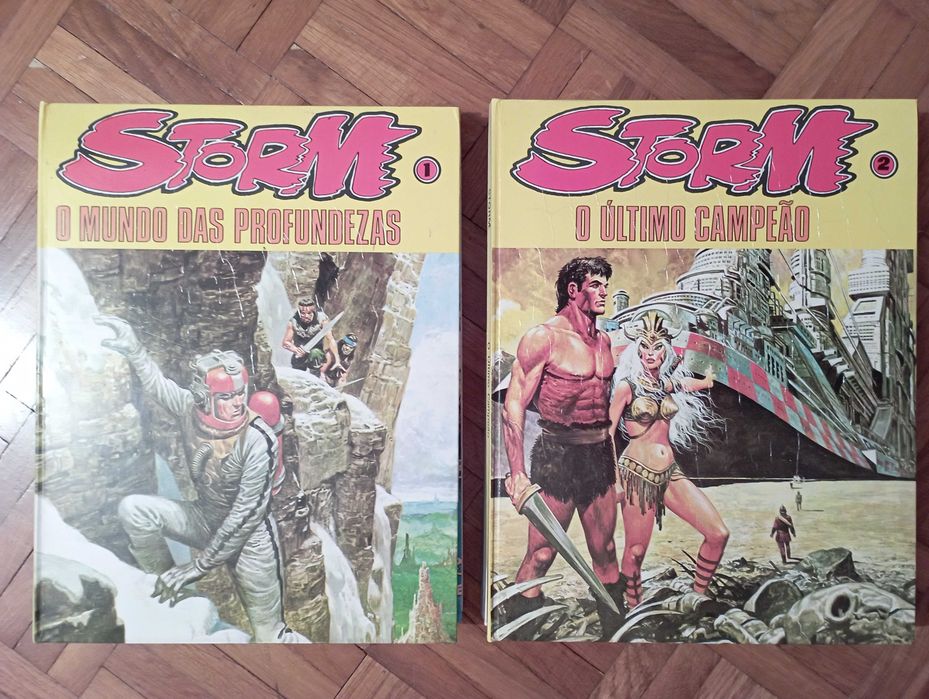 Caixa Amigos do Livro com 8 ÁLBUNS de BD