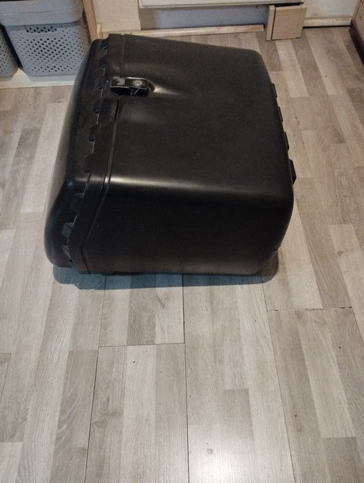 Kufer PUIG/ płyta montażowa (kufer dostawy)