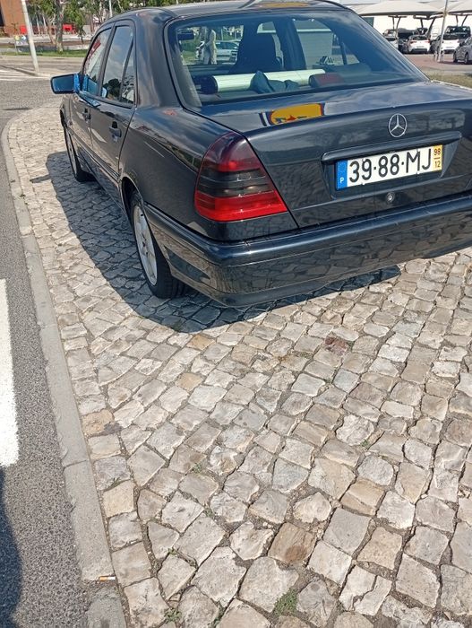 Mercedes C200 Classic — photo 3