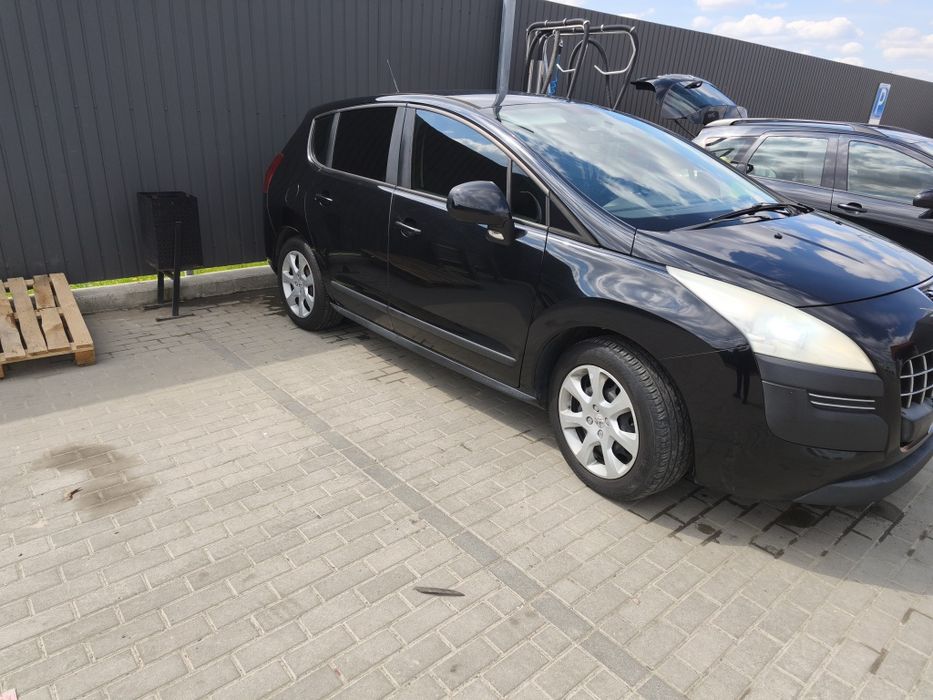 Peugeot 3008 2011р 1,6дизель механіка