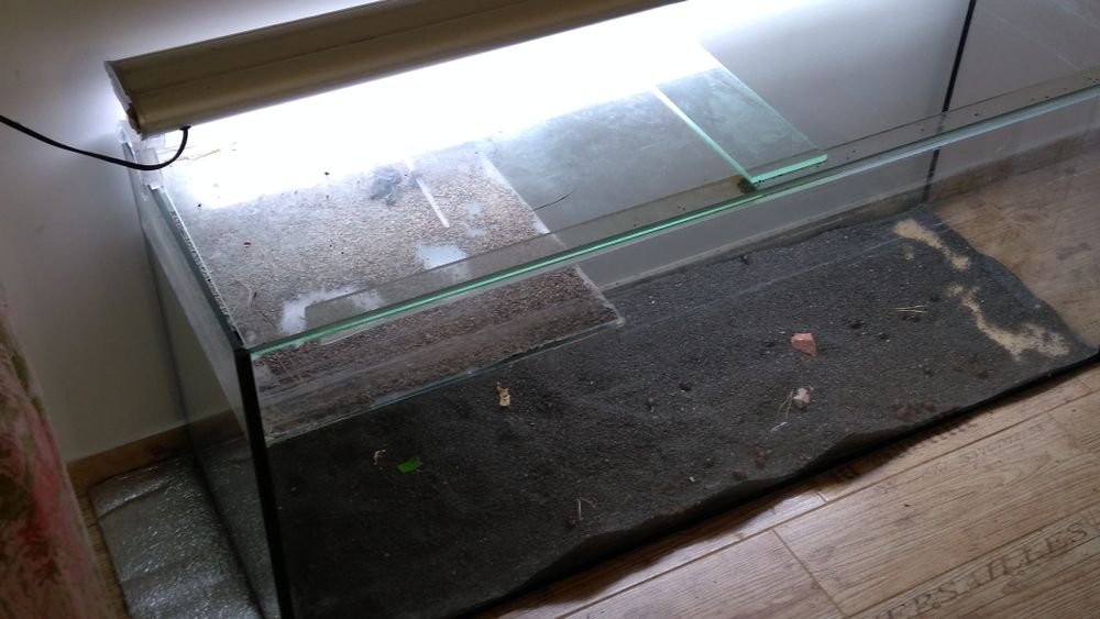 Аквариум для рептилий 200 литров с фильтром-компрессором