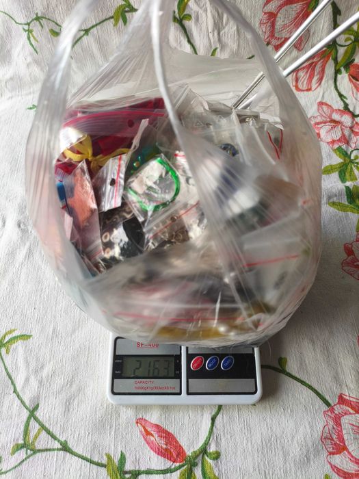 Wielki zestaw B mix złom do tworzenia biżuterii 2kg mega WYPRZEDAŻ