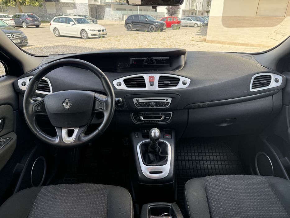 Renault Grand Scénic — fotografia 7