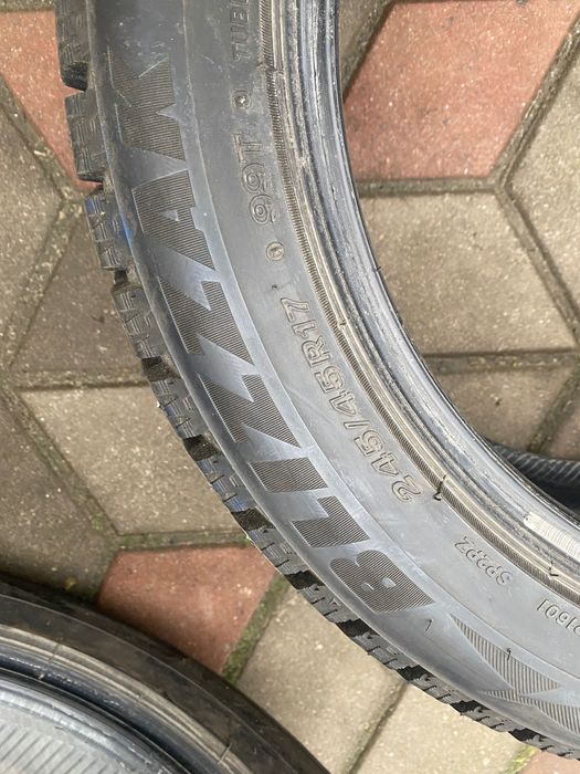 Bridgestone Blizzak Spike-02 245/45 R17 99T XL (шип)