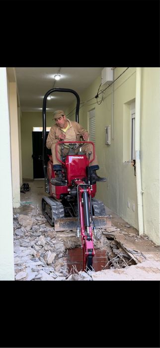 Aluguer de Mini Giratórias C/ Operador Certificado