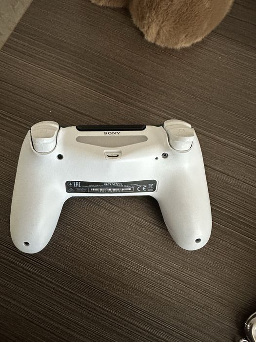 PlayStation 4 500GB + 2 Геймпада + Комплект игр (12 дисков)