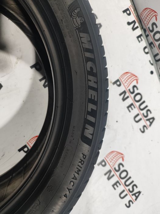 2 pneus semi novos 215-50R18 Michelin - Oferta dos Portes