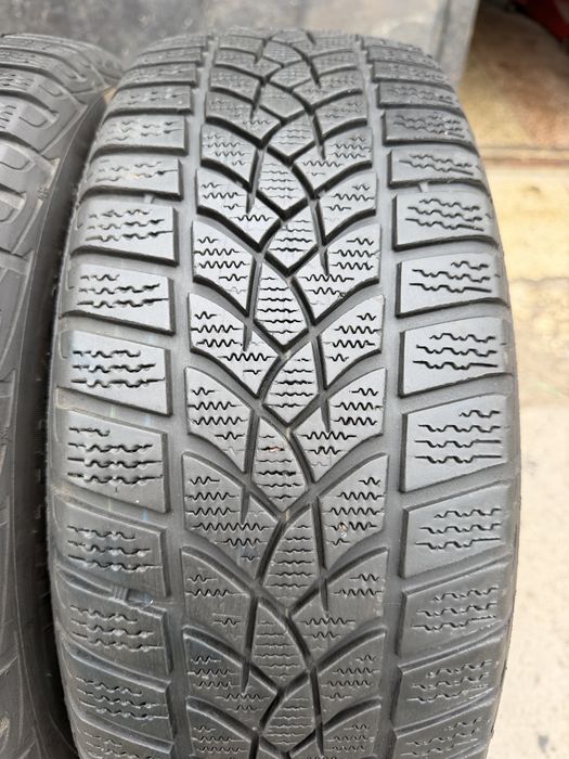 Шини 205/60/16 GoodYear UltraGrip зима 4шт