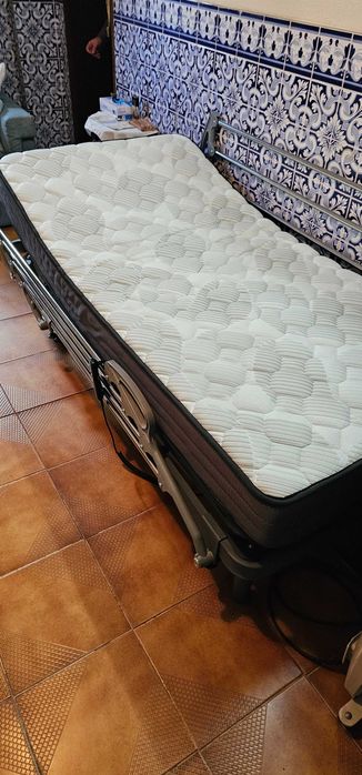 Cama eléctrica e colchão