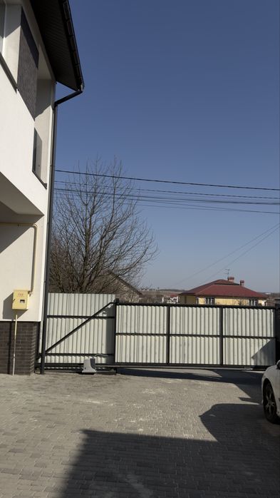 Оренда котеджу в Зубрі