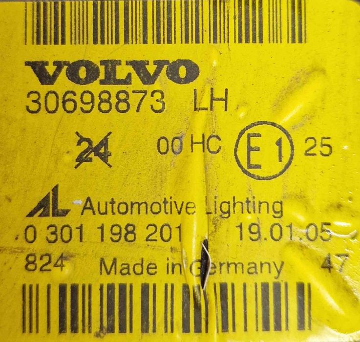 Ótica / Farol Esquerdo 30698873LH - VOLVO S40 II