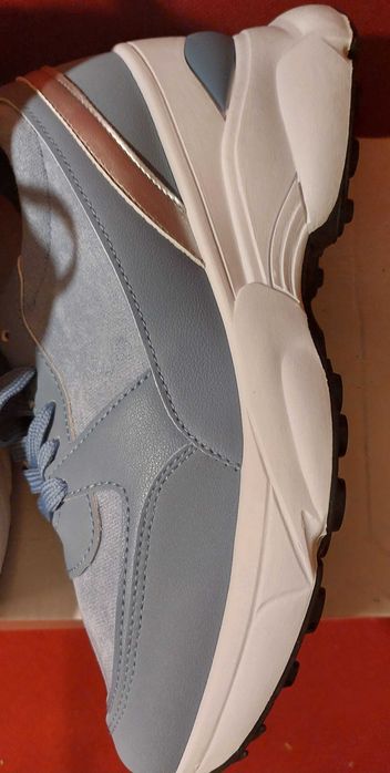 Buty sportowe Marqueiiz Rozmiar 39. Nowe