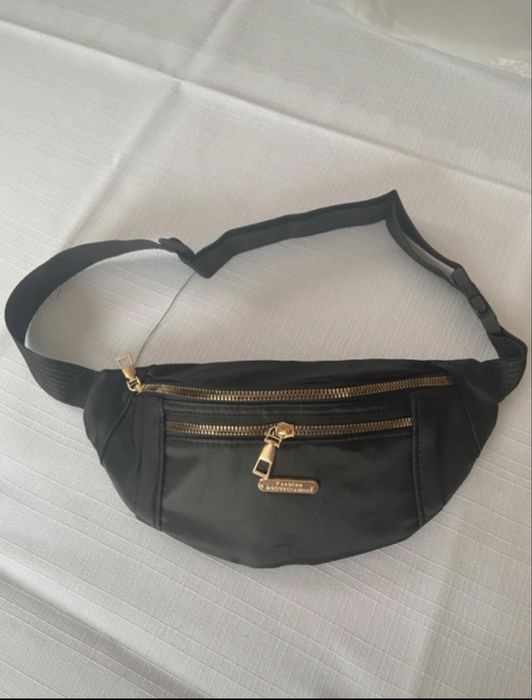 Nerka torebka na pas