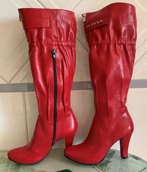 Botas Helsar de cor vermelha e tamanho 36 - novas