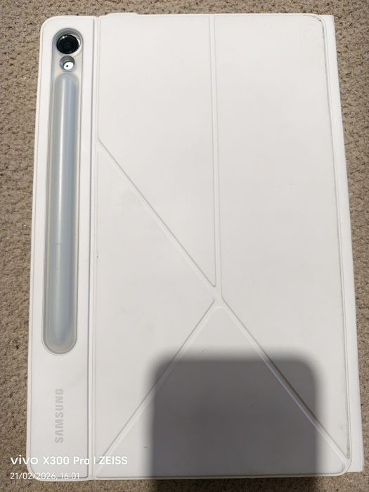 Vendo tablet Samsung S9 FE 128gb como novo com capa e S pen