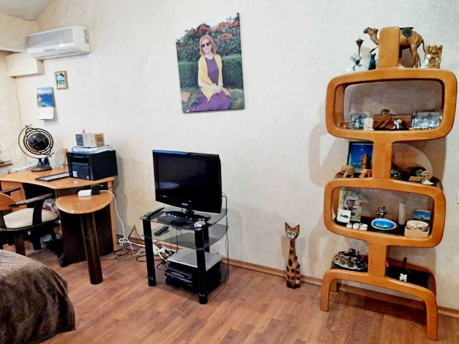 Продам 4к.двухярусн.сталинку,евроремонт,дорогая мебель,ул.Сумская 71