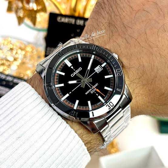 Масивний чоловічий годинник Casio MTP-VD01D-1E2 Спортивний Касіо Дайвер