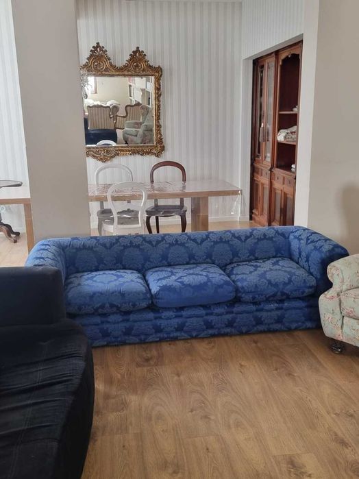 Sofá para sala / quarto em muito bom estado