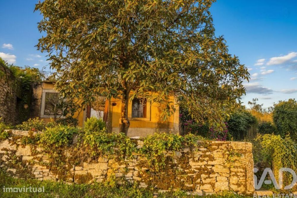 Casa de Campo em Chãos