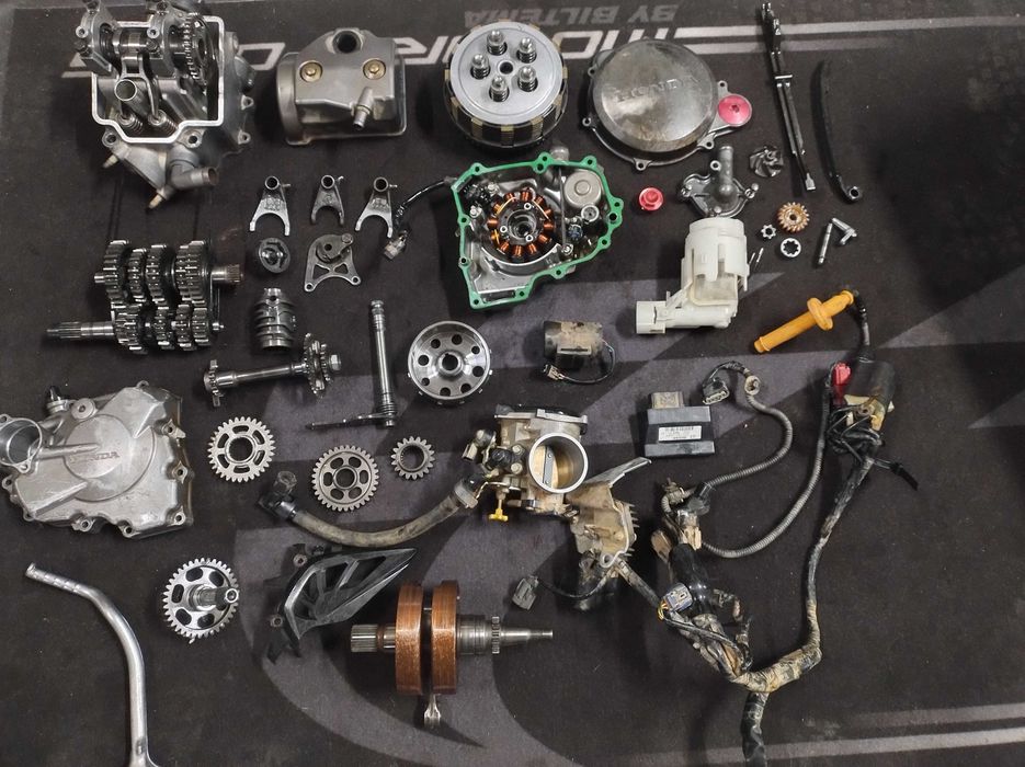Honda crf 250 rok 10-17 części silnikowe elektryka