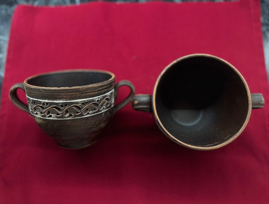 глиняний посуд,різдвяний комплект на 6 персон