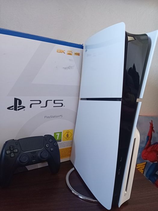Playstation 5 slim em ótimo estado completo
