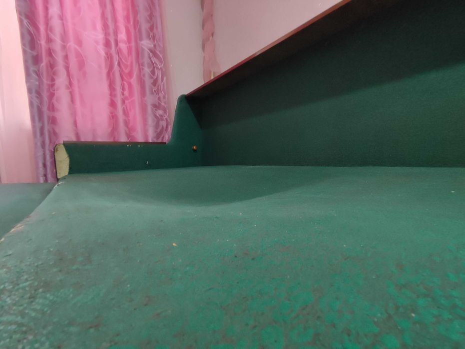 Продам б/у диван