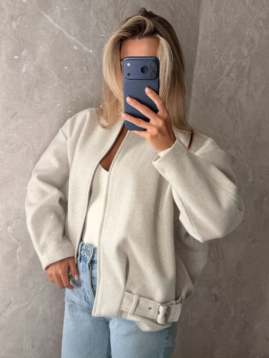 Бомбер від zara