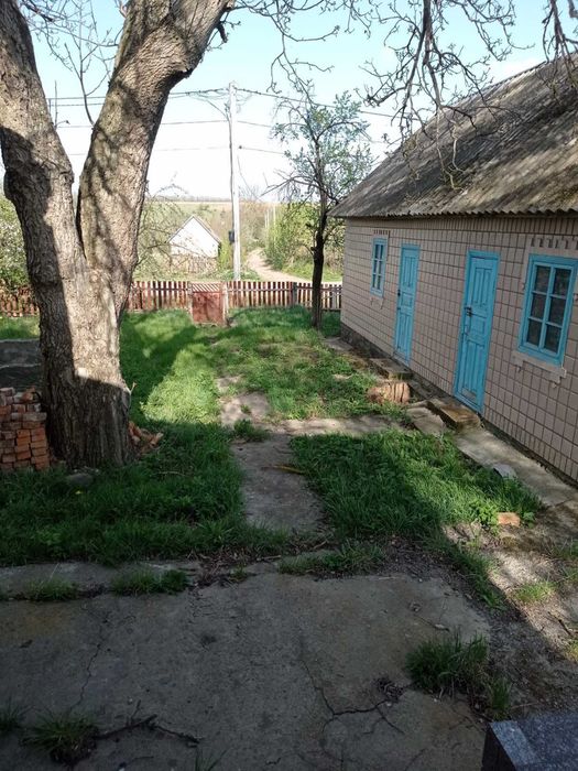 Продаж будинку з ділянкою в с. Печера, Вінницька обл.