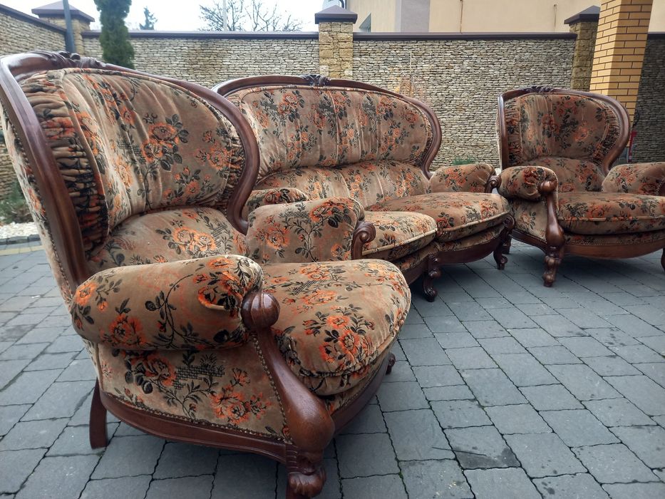 Диван та 2 крісла. Італія.