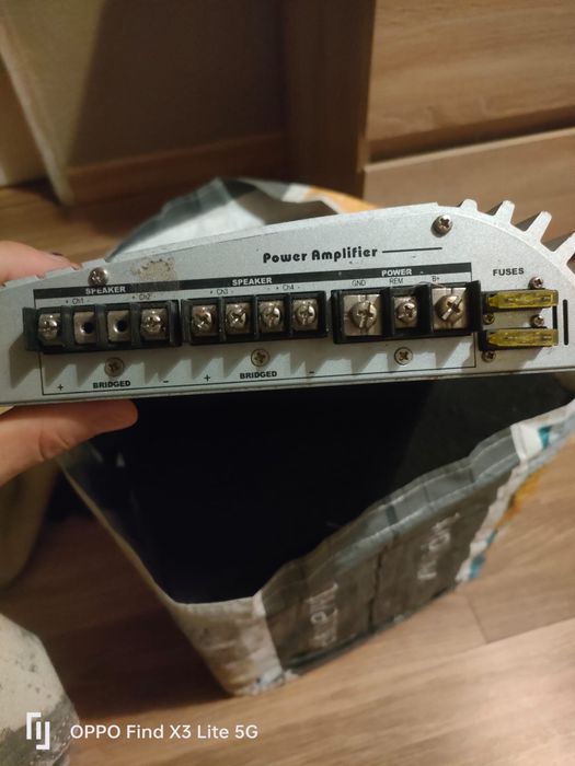 Amplificador 600 Watts