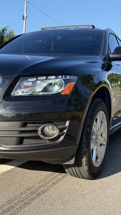Продам Audi Q5 2012