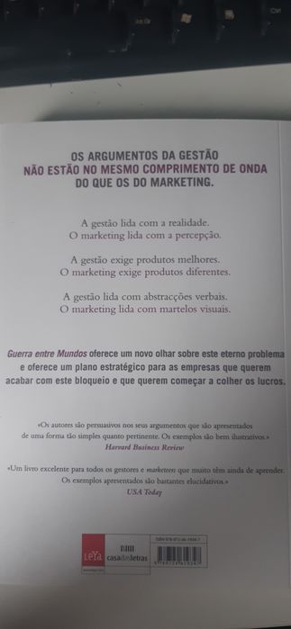 Livro " Guerra ente mundos"