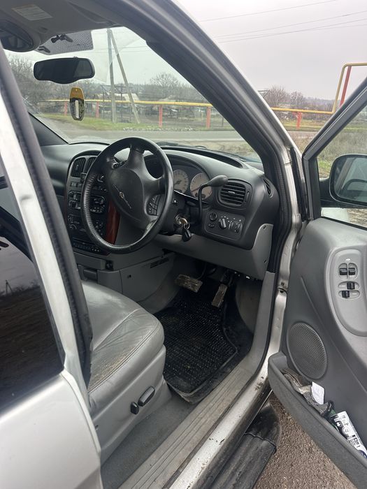 Chrysler grand voyager