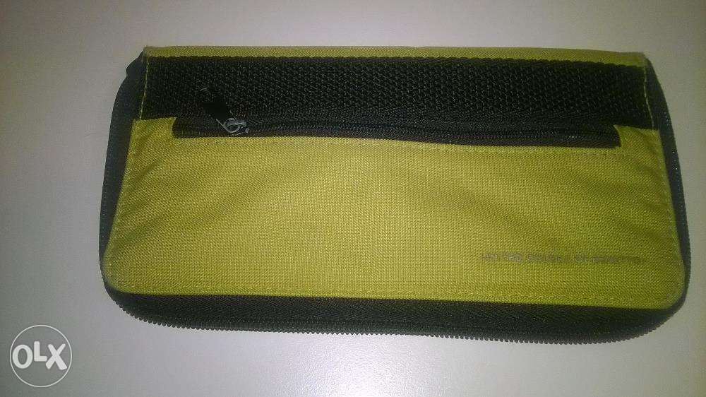 Carteira United Colors of Benetton