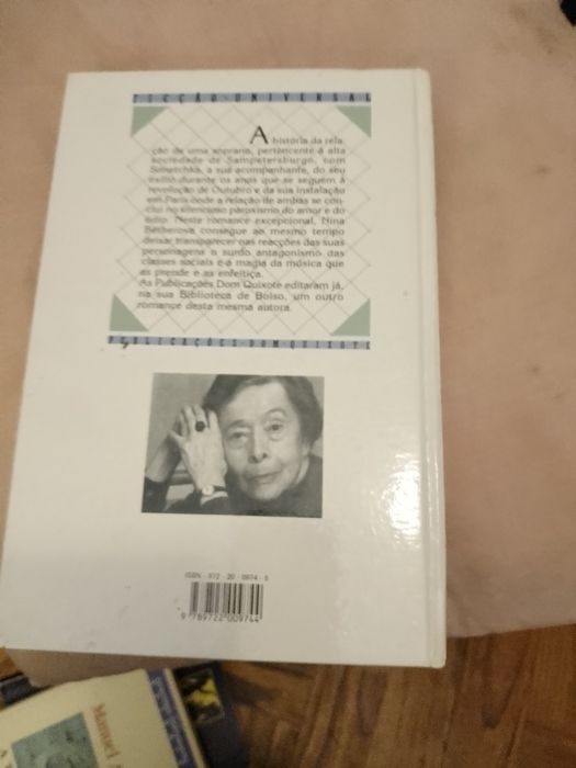 A acompanhante-Nina Berberova-1 edicao -Don Quixote -8E-Cassete antiga Amália-5E Desde 2E