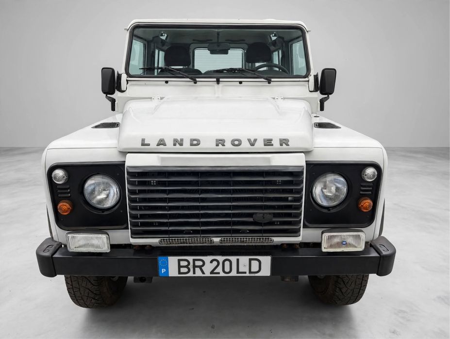 Land  Rover Defender 2014 — photo 4