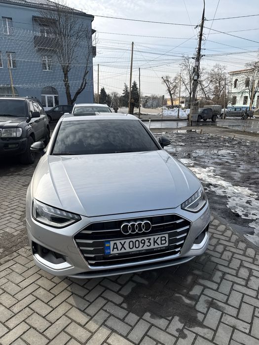 Продам Ауді А4 2020
