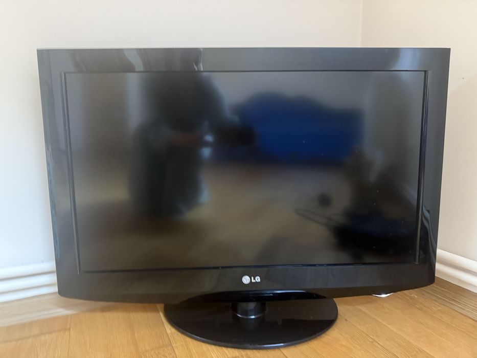 Телевізор LG 32 LD320