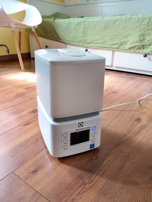 Зволожувач повітря Electrolux
