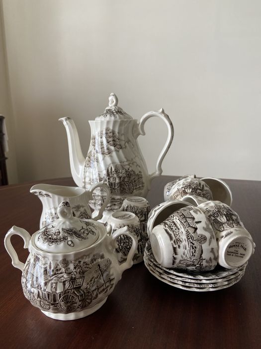 Serviço MYOTT Royals Staffordshire de Café (inglês)