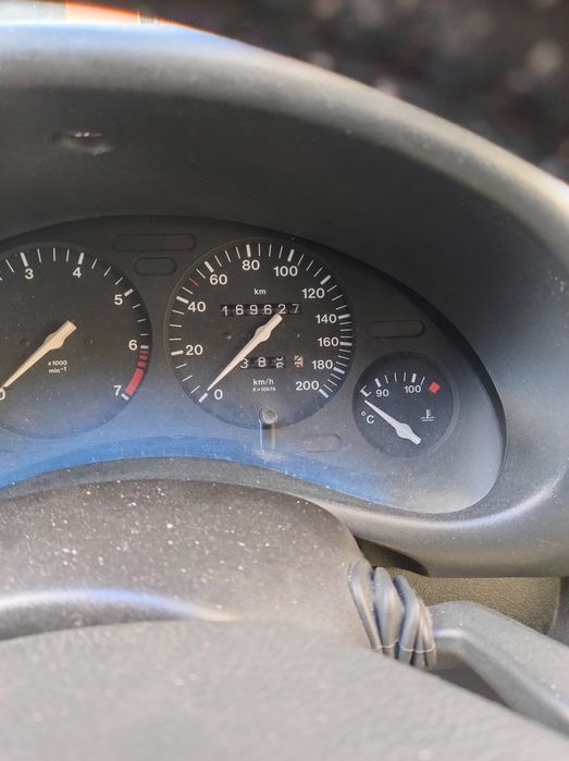 Corsa  B 98 negociável