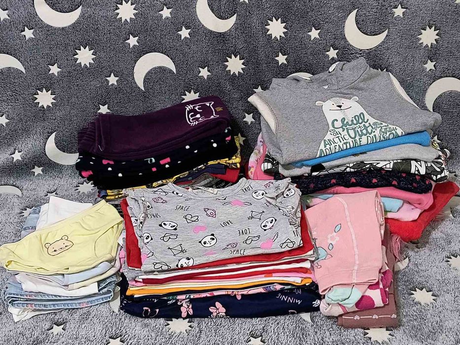 Пакет одягу на дівчинку 92-98 см.