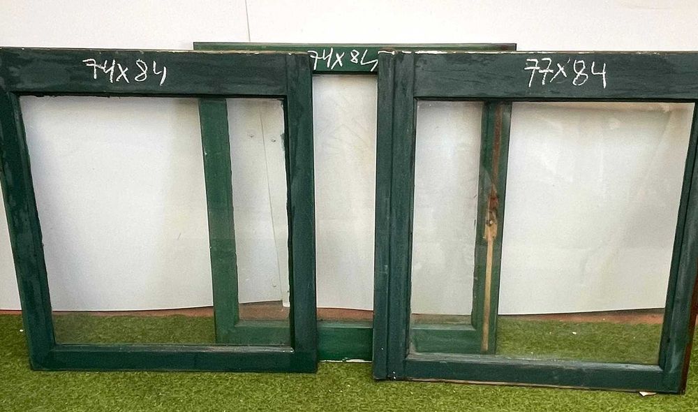 Janelas antigas aptas a serem usadas