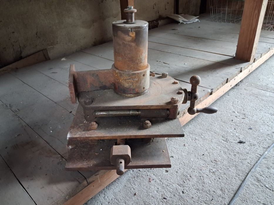Stary używany SUPORT imak sanki do tokarki