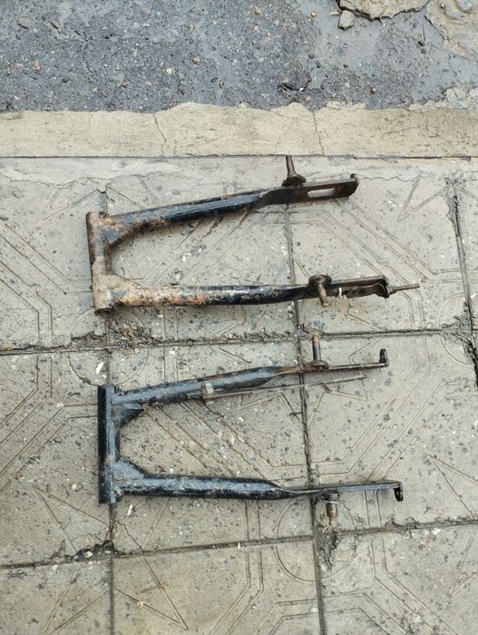 Продам запчасти для Минска,цилиндры ,КПП,коленвалы ,картера ,12в,6в итд пишите ,звоните