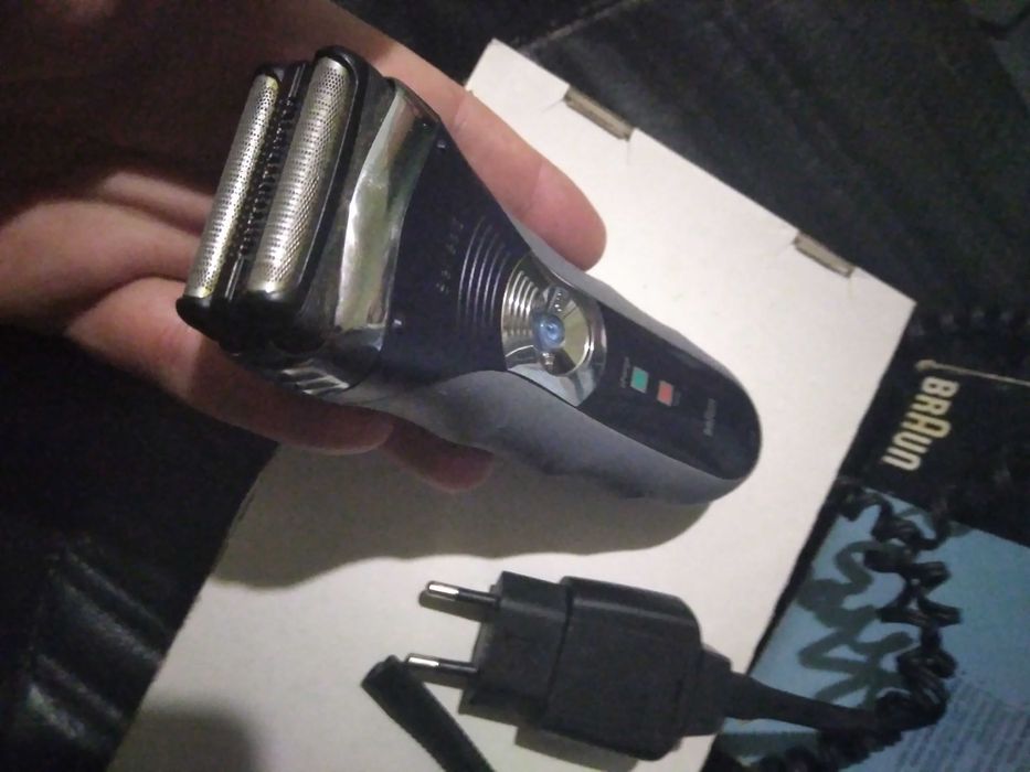 Бритва Браун. Электробритва.